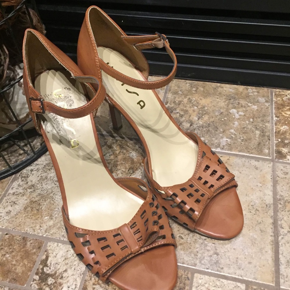 Tan open toe ankle strap heel